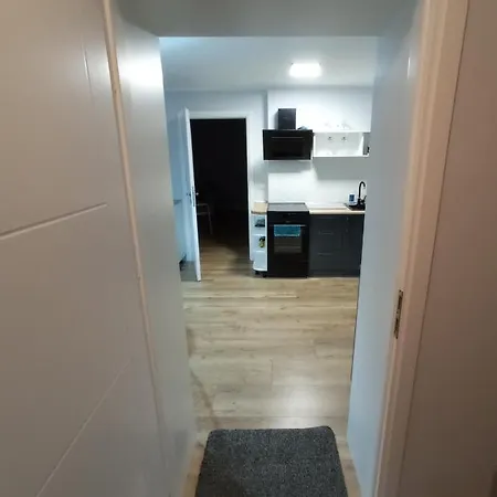 Pastelowy 40 Metrów Z Widokiem Na Ogród Apartament *