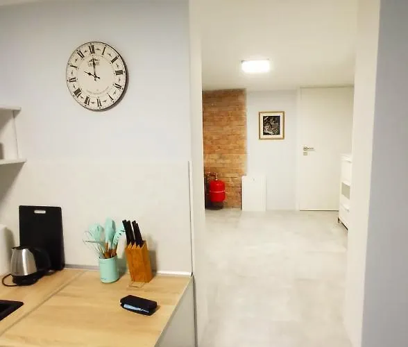 Pastelowy 40 Metrow Z Widokiem Na Ogrod 그단스크