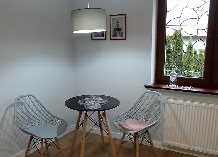 Pastelowy 40 Metrow Z Widokiem Na Ogrod 아파트 *