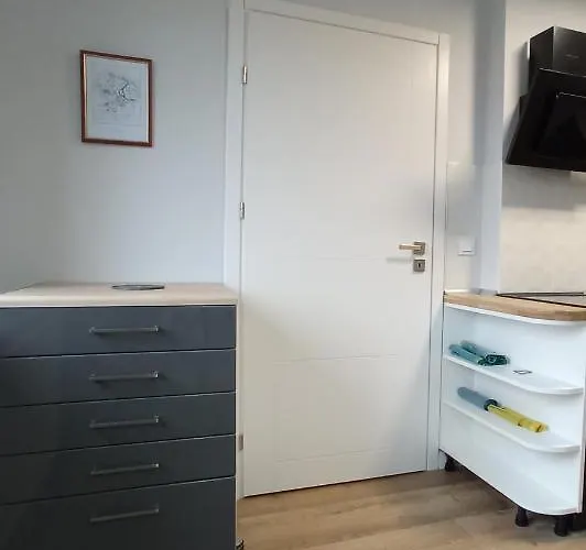 アパート Pastelowy 40 Metrow Z Widokiem Na Ogrod